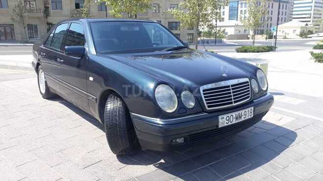 Mercedes E 240 1997, 278,000 km - 2.4 l - Bakı