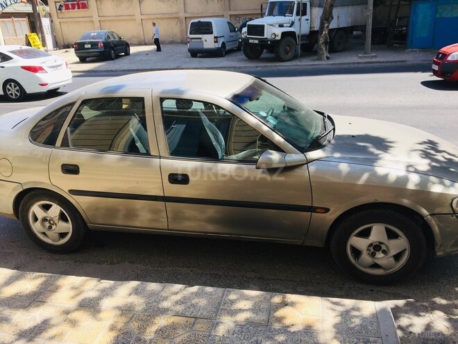 Opel Vectra 1998, 384,000 km - 1.6 л - Bakı