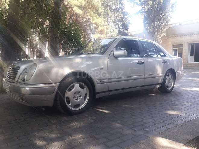 Mercedes E 200 1997, 433,555 km - 2.0 l - Bakı