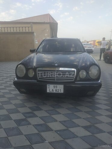 Mercedes E 320 1998, 240,000 km - 3.2 л - Bakı
