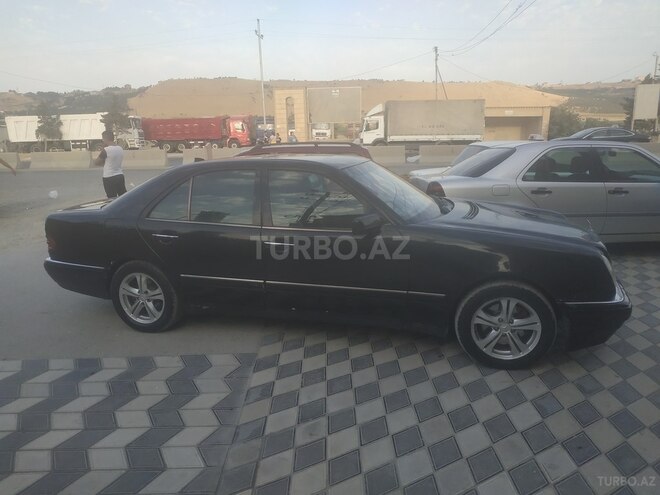 Mercedes E 320 1998, 240,000 km - 3.2 л - Bakı