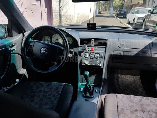 Mercedes C 180 1997, 263,000 km - 1.8 л - Gəncə