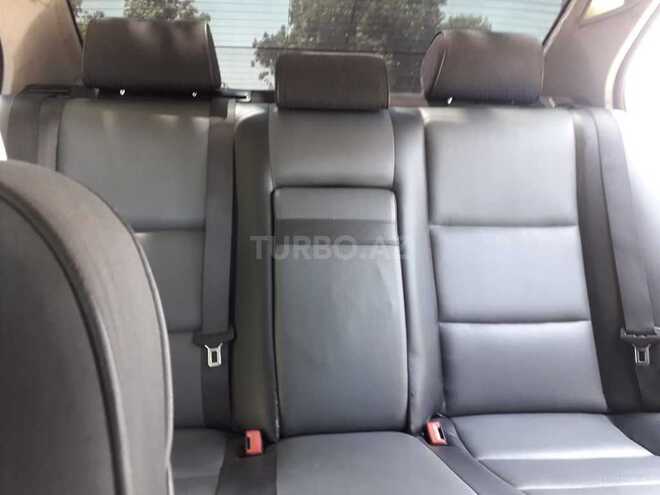 BMW 528 1999, 188,000 km - 2.8 l - Bakı