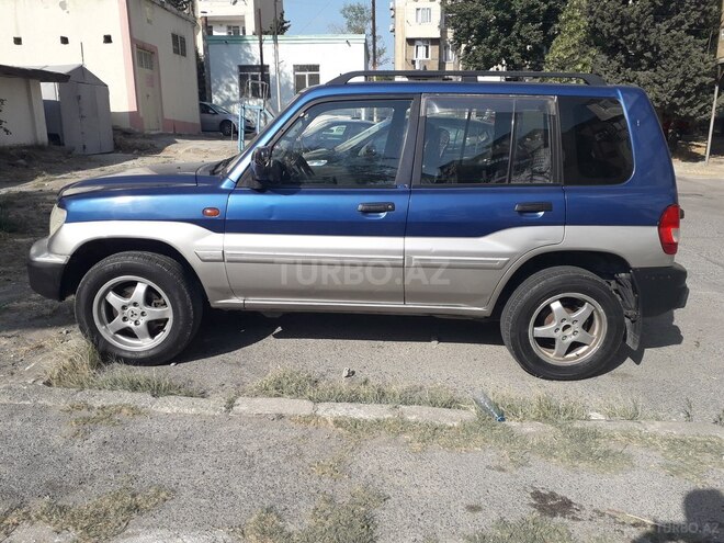 Mitsubishi Pajero io 2001, 280,000 km - 2.0 l - Bakı