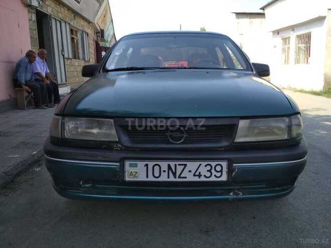 Opel Vectra 1995, 300,000 km - 1.8 л - Zaqatala