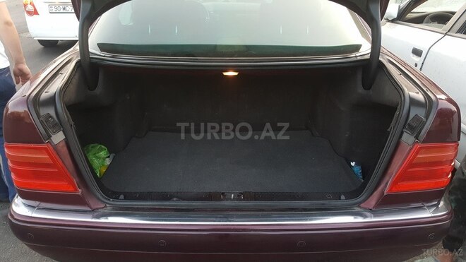 Mercedes E 200 1996, 265,000 km - 2.0 l - Bakı