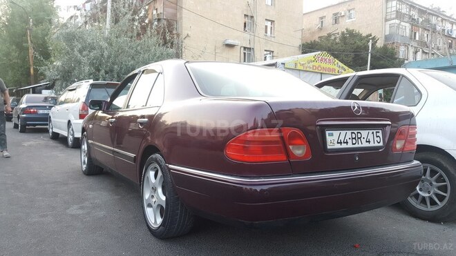 Mercedes E 200 1996, 265,000 km - 2.0 l - Bakı