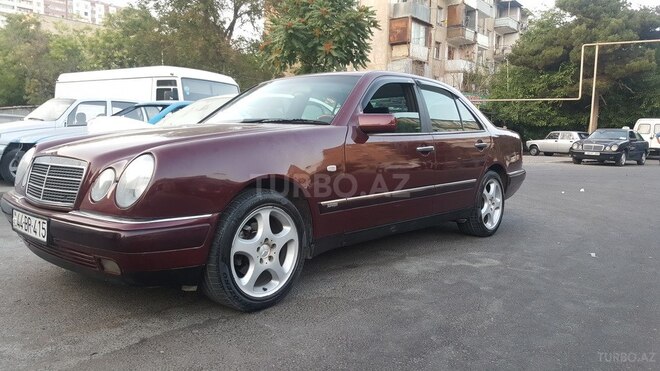 Mercedes E 200 1996, 265,000 km - 2.0 l - Bakı