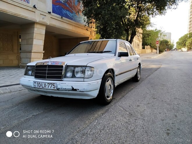 Mercedes E 230 1986, 330,002 km - 2.3 l - Bakı