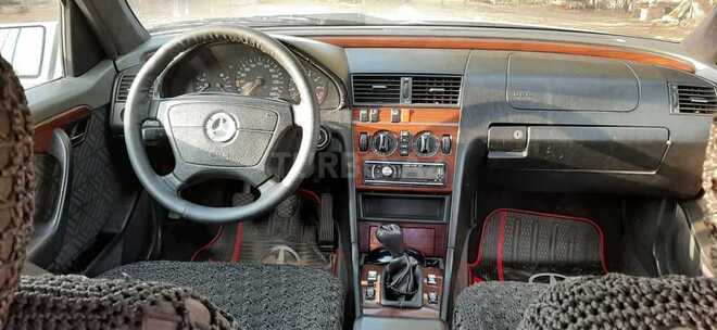 Mercedes C 180 1996, 200,000 km - 1.8 l - Bakı