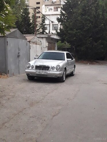 Mercedes E 240 1998, 334,200 km - 2.4 л - Bakı