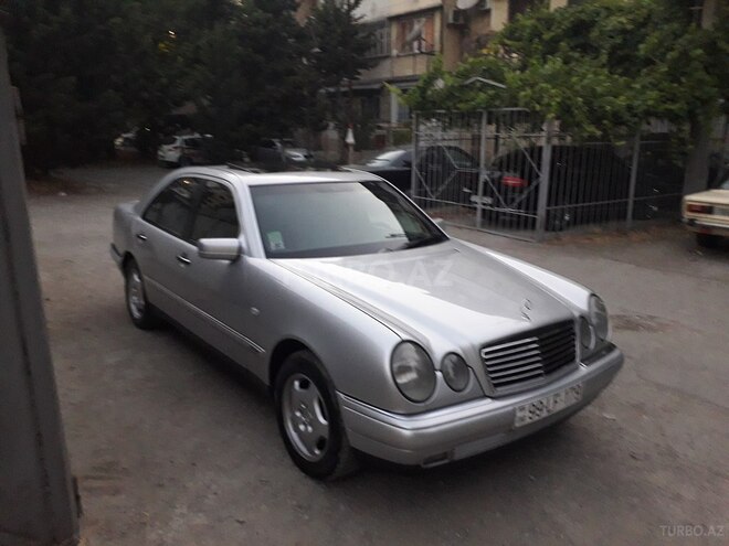 Mercedes E 240 1998, 334,200 km - 2.4 л - Bakı