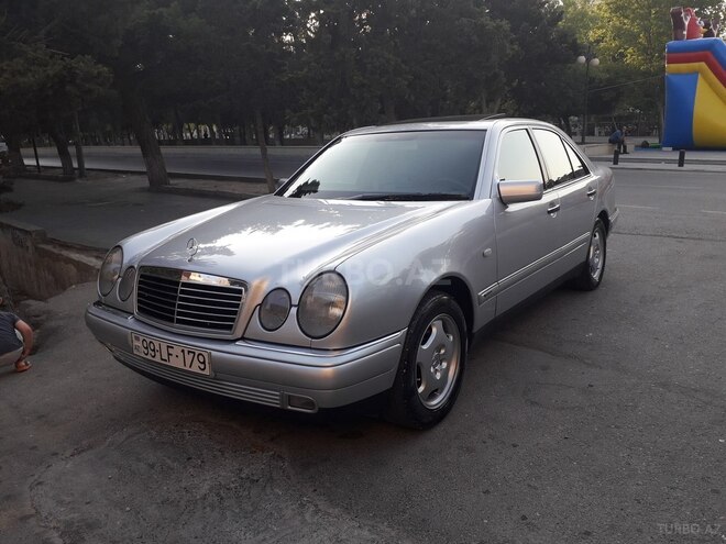 Mercedes E 240 1998, 334,200 km - 2.4 л - Bakı