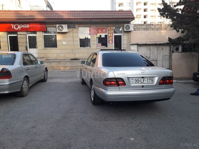 Mercedes E 240 1998, 334,200 km - 2.4 л - Bakı