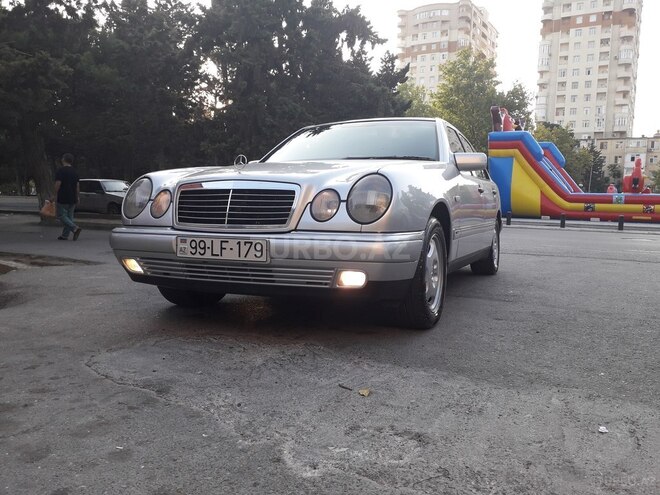 Mercedes E 240 1998, 334,200 km - 2.4 л - Bakı
