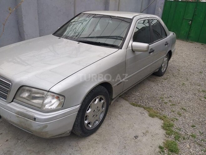 Mercedes C 180 1995, 320,000 km - 1.8 l - Bakı