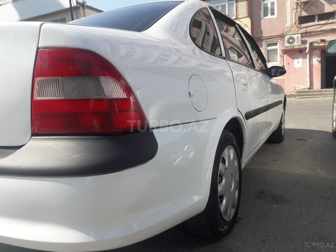 Opel Vectra 1999, 343,000 km - 1.8 l - Sumqayıt