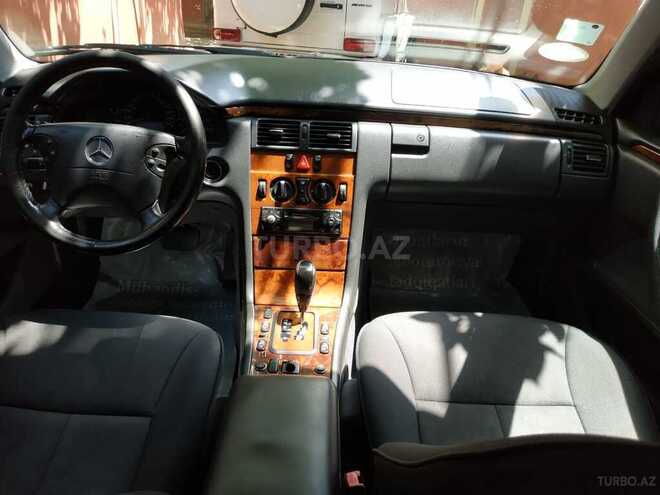 Mercedes E 220 2002, 234,000 km - 2.2 l - Bakı