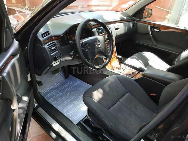 Mercedes E 220 2002, 234,000 km - 2.2 l - Bakı