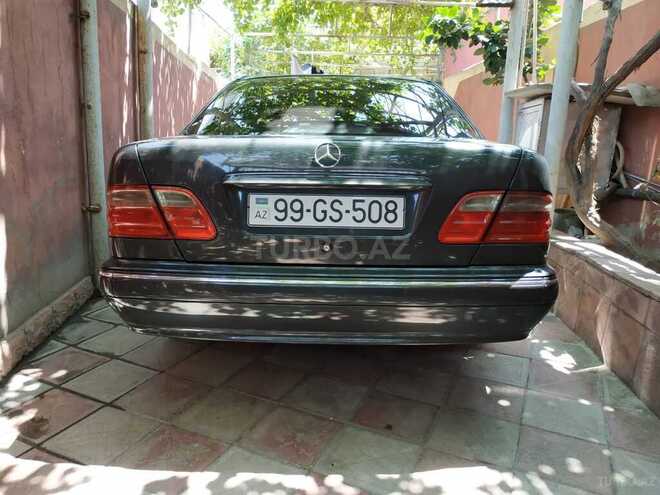 Mercedes E 220 2002, 234,000 km - 2.2 l - Bakı