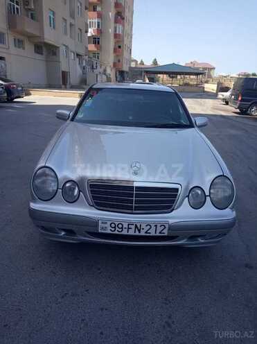 Mercedes E 220 1999, 322,706 km - 2.2 l - Bakı