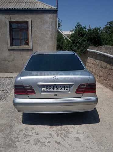 Mercedes E 220 1999, 322,706 km - 2.2 l - Bakı