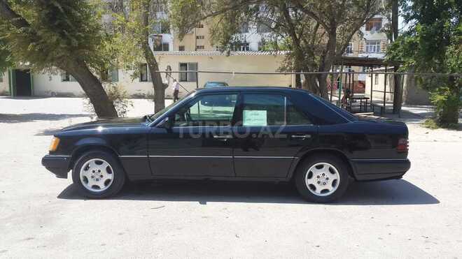 Mercedes E 220 1994, 380,000 km - 2.2 л - Bakı