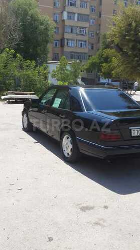 Mercedes E 220 1994, 380,000 km - 2.2 л - Bakı