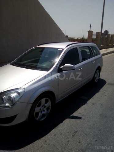 Opel Astra 2007, 135,000 km - 1.4 л - Bakı