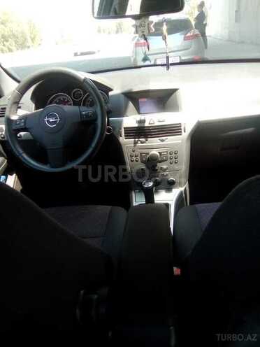 Opel Astra 2007, 135,000 km - 1.4 л - Bakı