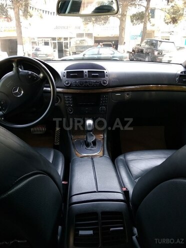 Mercedes E 220 2002, 238,000 km - 2.2 l - Bakı