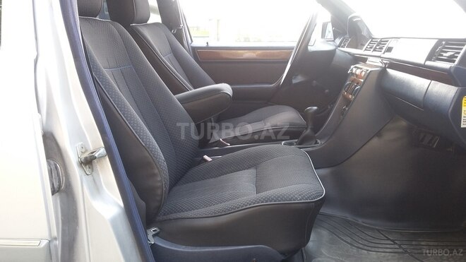 Mercedes E 200 1992, 315,000 km - 2.0 л - Bakı