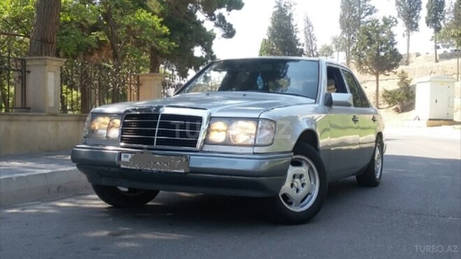 Mercedes E 200 1992, 315,000 km - 2.0 л - Bakı