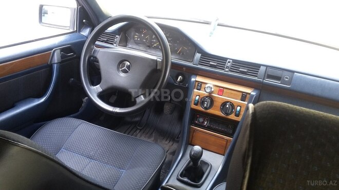 Mercedes E 200 1992, 315,000 km - 2.0 л - Bakı