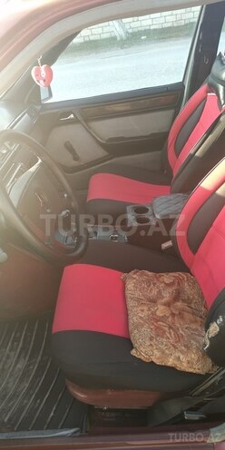 Mercedes E 200 1988, 727,819 km - 2.0 l - Salyan