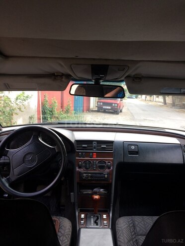 Mercedes C 250 1994, 354,238 km - 2.5 л - Beyləqan