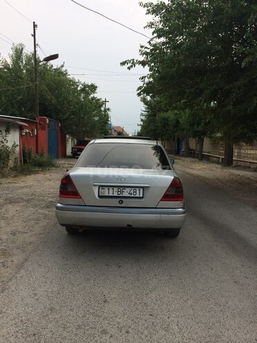 Mercedes C 250 1994, 354,238 km - 2.5 л - Beyləqan