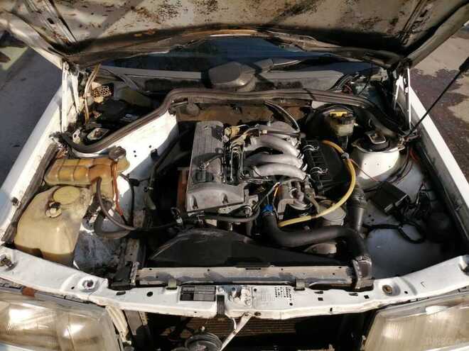 Mercedes 190 1990, 323,838 km - 2.0 л - Bakı