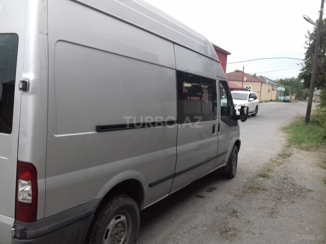 Ford Transit 2009, 256,000 km - 2.4 l - Quba