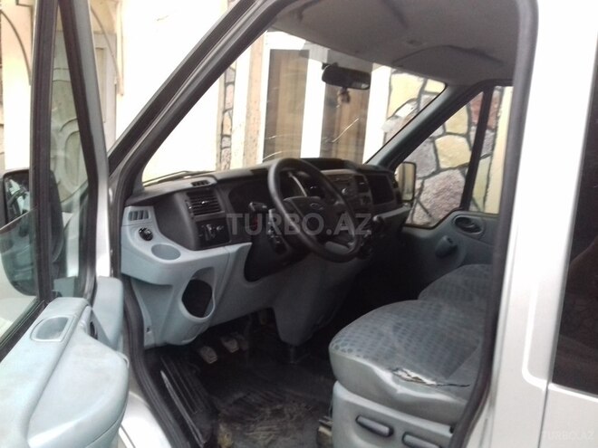 Ford Transit 2009, 256,000 km - 2.4 l - Quba