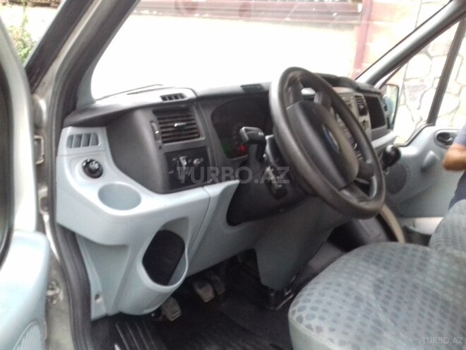 Ford Transit 2009, 256,000 km - 2.4 l - Quba