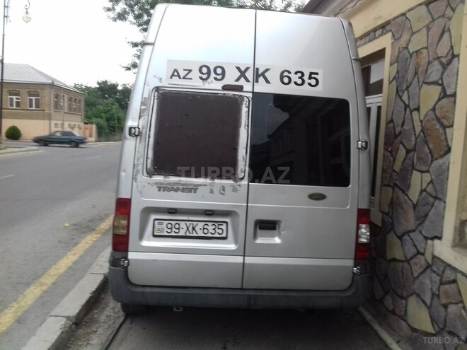 Ford Transit 2009, 256,000 km - 2.4 l - Quba