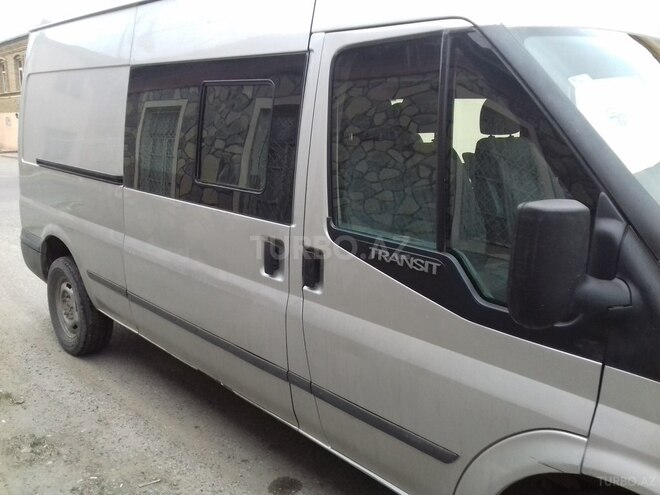 Ford Transit 2009, 256,000 km - 2.4 l - Quba