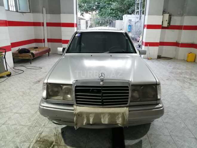 Mercedes E 250 1992, 343,838 km - 2.5 l - Bakı