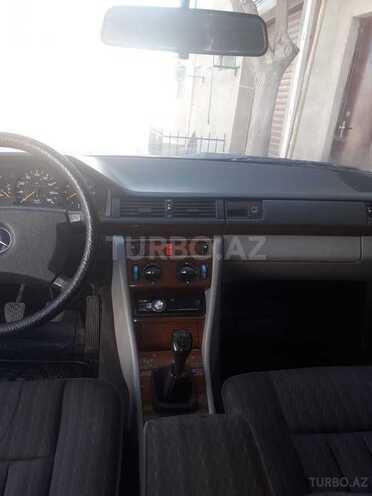Mercedes E 200 1989, 112,431 km - 0.2 л - Bakı