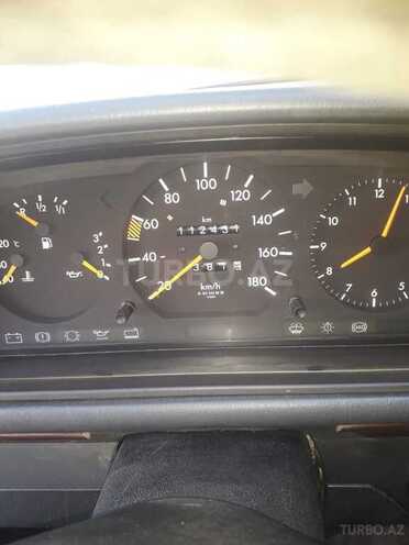 Mercedes E 200 1989, 112,431 km - 0.2 л - Bakı