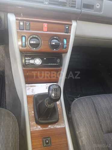 Mercedes E 200 1989, 112,431 km - 0.2 л - Bakı