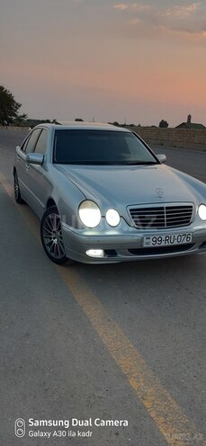 Mercedes E 240 1999, 235,000 km - 2.4 l - Salyan