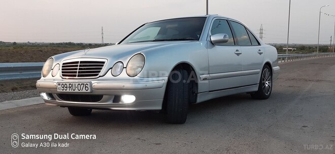 Mercedes E 240 1999, 235,000 km - 2.4 l - Salyan