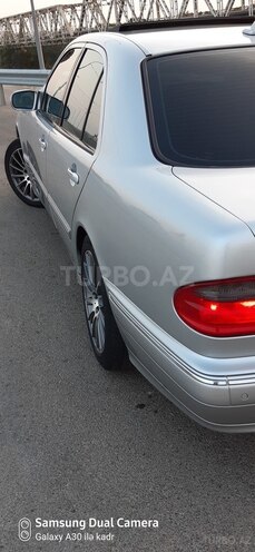 Mercedes E 240 1999, 235,000 km - 2.4 l - Salyan